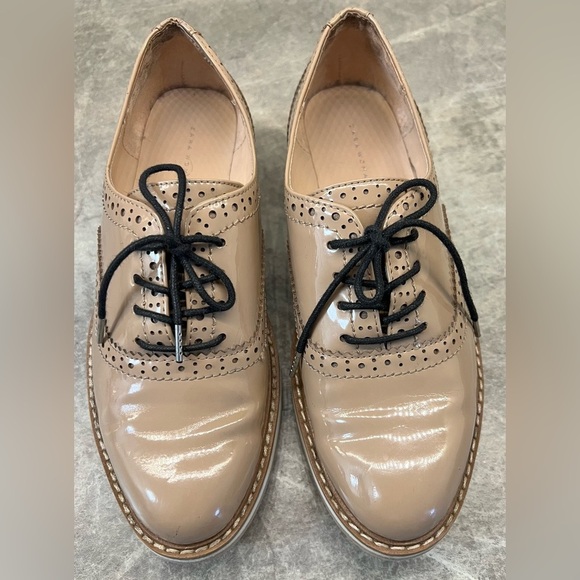 Zara women’s tan, white, black patent leather lace up oxfords. Size 5.5 - Picture 3 of 10